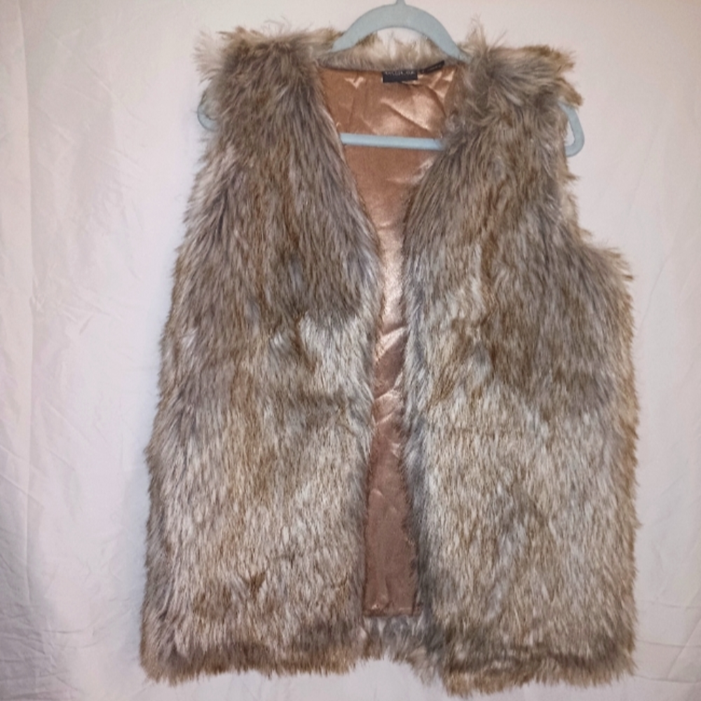 Rachel Zoe Faux Fur Vest size M